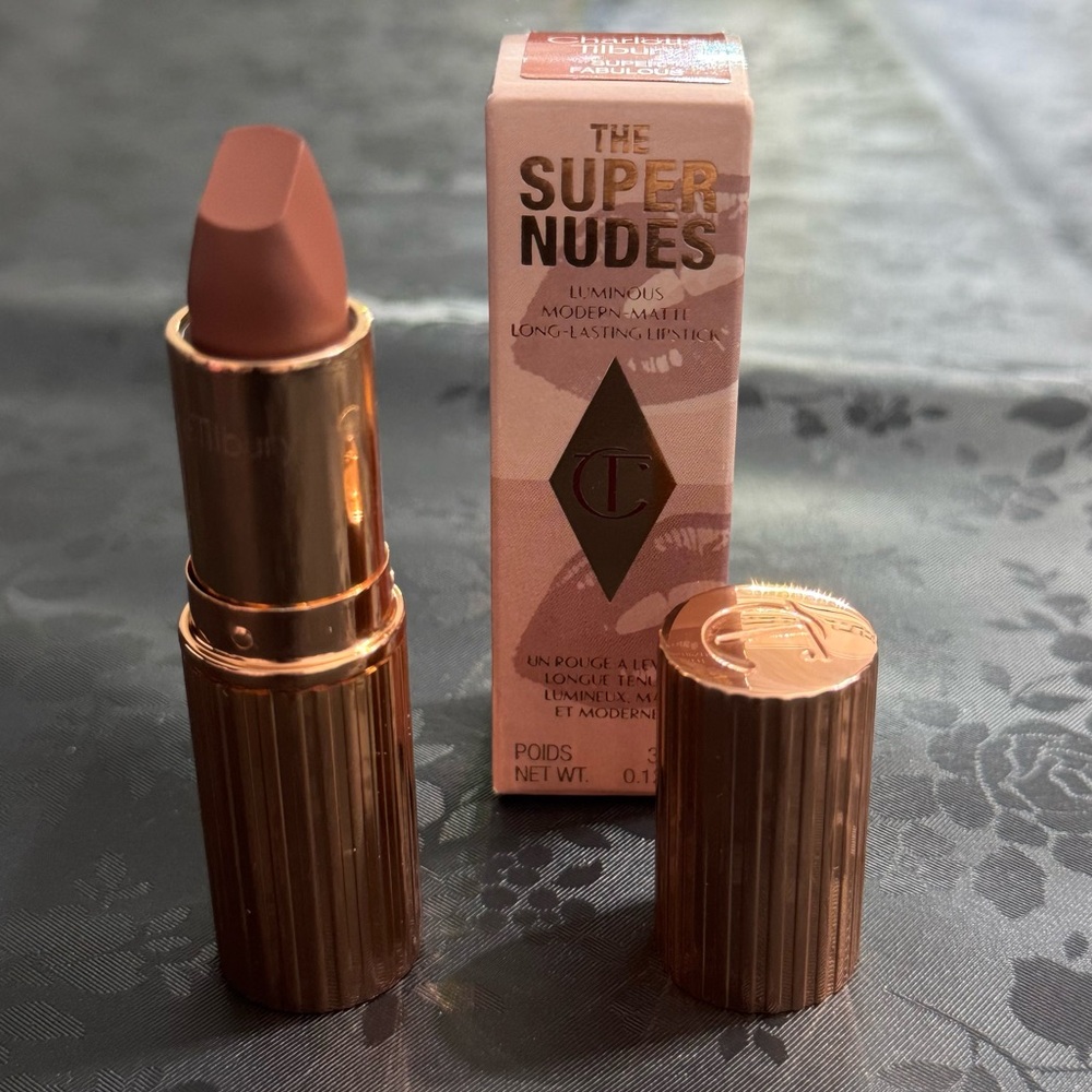 Charlotte Tilbury Super Nudes Lipstick in Shade Super Fabulous
